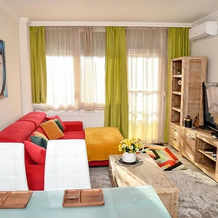 Flamingo Apartman *